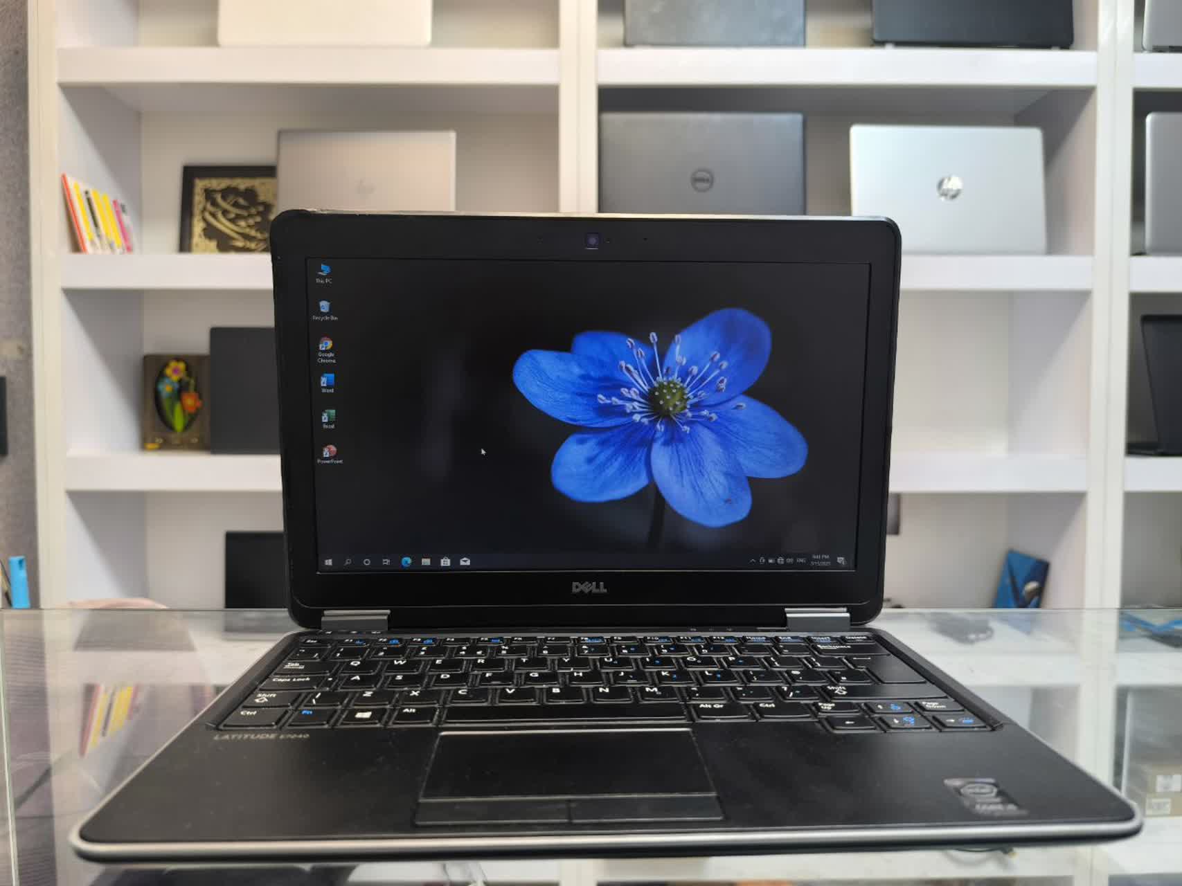 4GB رم | Dell Latitude 7240 | Intel Core i5 | 256GB SSD